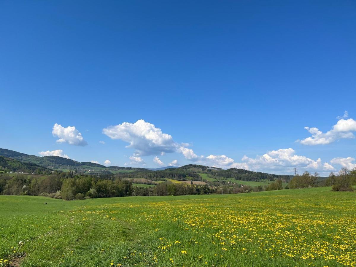 Apartmán U Slunečnice Husinetz Esterno foto